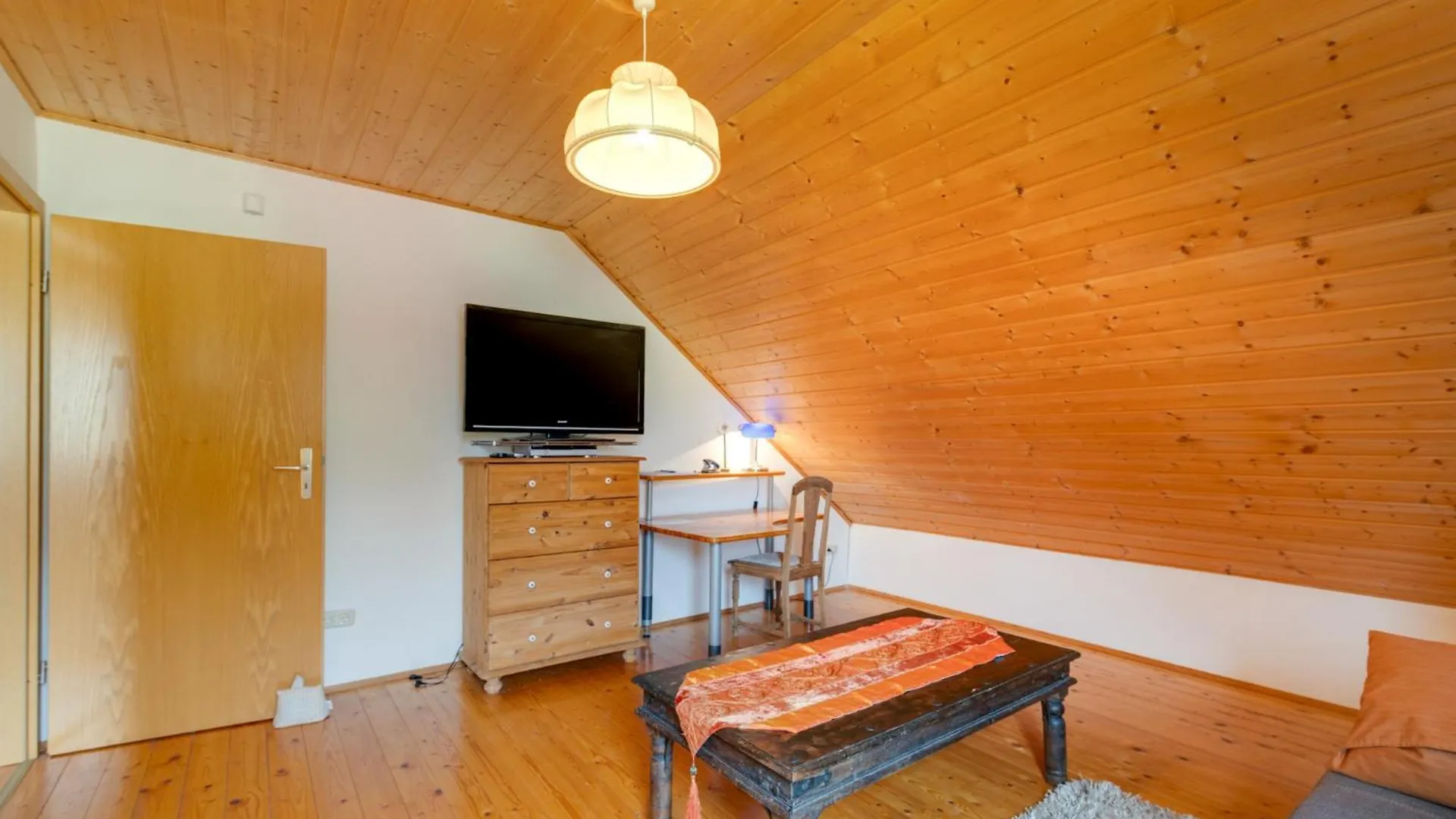 Ferienhaus Zur Thusstrasse Roslau Casa de Férias
